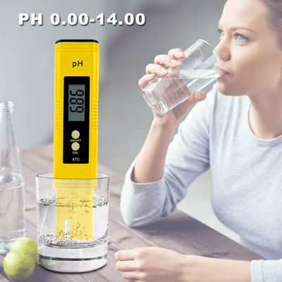 Agua potable 16.00ph que calibra el medidor de pH de Digitaces